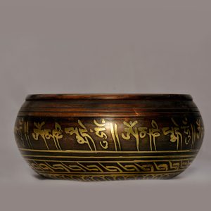 bajra-eachting-singing-bowl-04