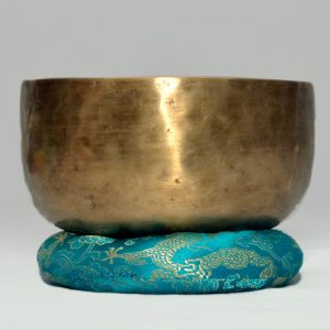 handmade-anitque-singing-bowl-02