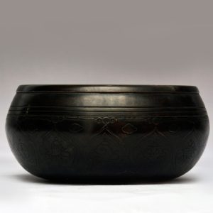 om-carving-singing-bowl-nepal-03