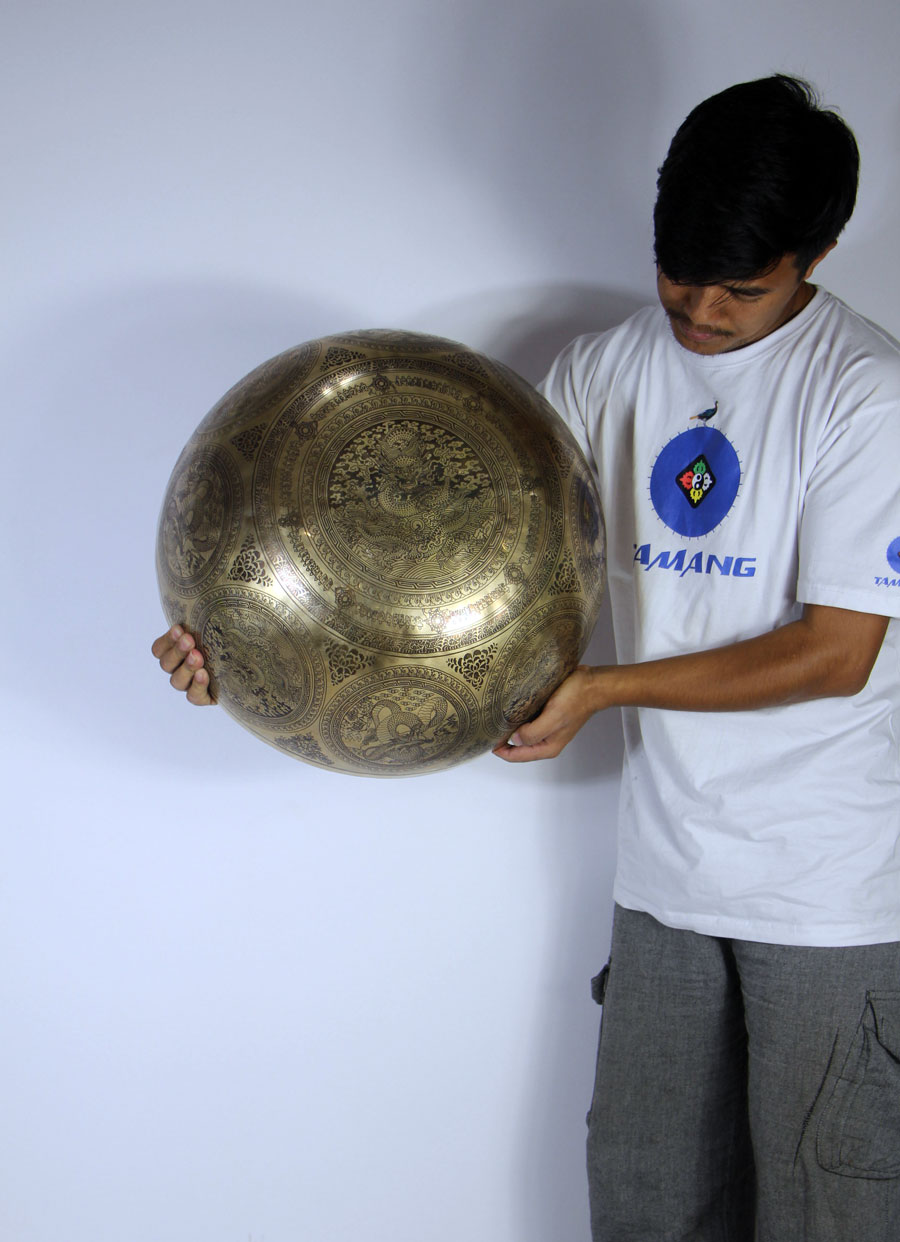 Extra Large Foot Singing Bowl Deep Vibration Healing Bowls for Chakra Balancing Sound Healing Buddha Foot Bowl Vibration Therapy Bowl Extra Large Foot Singing Bowl Deep Vibration Healing Bowls for Chakra Balancing Sound Healing Buddha Foot Bowl Vibration Therapy Bowl