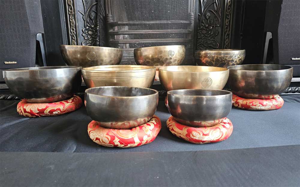 Our customer shared this picture after receiving their singing bowl. We’re grateful for their support and delighted that they are happy with the product.