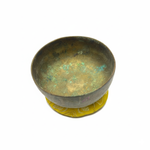 Old Antique Handmade Tibetan Singing Bowl – Sound Healing Bowl from Nepal description