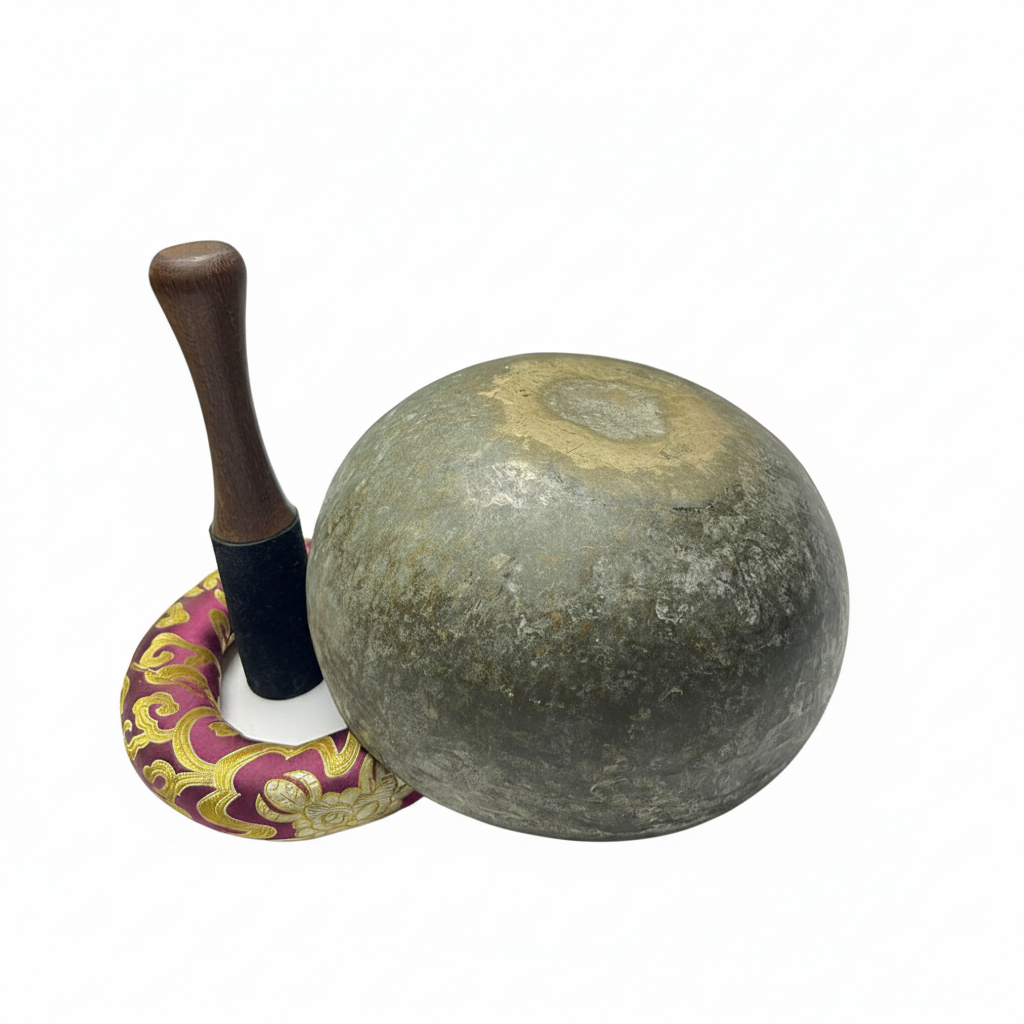 Antique Old Handmade Tibetan Singing Bowl Made in Nepal – 7 Metal Meditation Bowl Antique Old Handmade Tibetan Singing Bowl Made in Nepal – 7 Metal Meditation Bowl