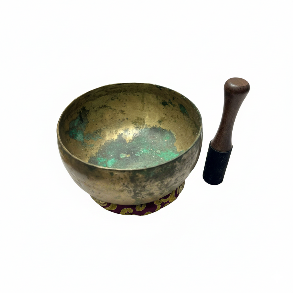 Antique shinging bowl (25) Original Old Antique Handmade Tibetan Singing Bowl Made in Nepal – Deep Healing Sound